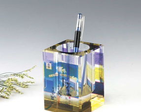 精致辦公新選擇 高檔黑水晶筆筒，典雅與實用的完美融合